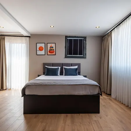 The Row Taksim * Стамбул