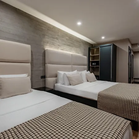 The Row Taksim * Istanboel