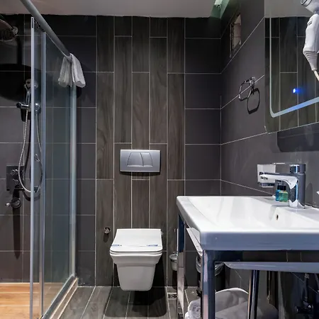 The Row Taksim Istanboel